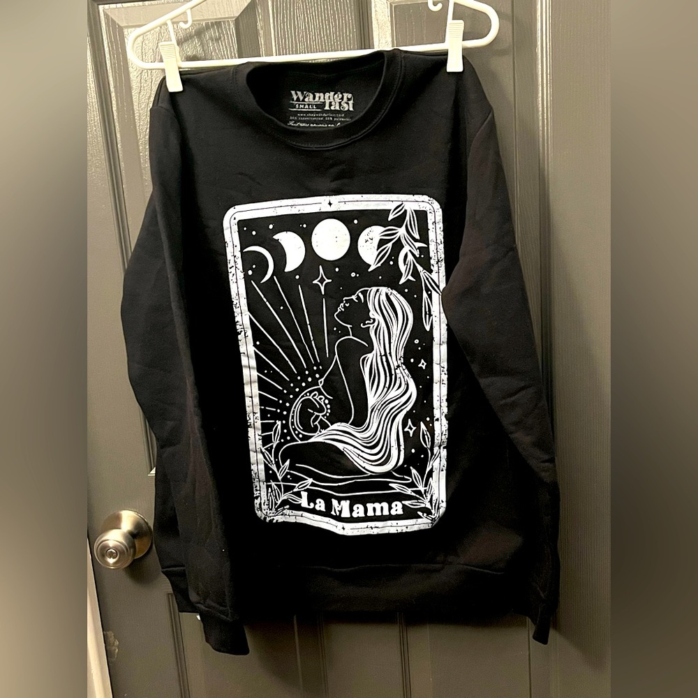 Wanderlust ‘La Mama’ sweatshirt, size S